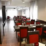 Paredes Hotel Apartamento Lägenhetshotell