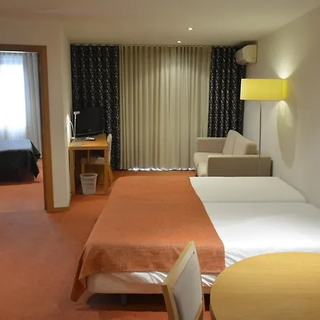 Apartmanhotel Paredes Hotel Apartamento