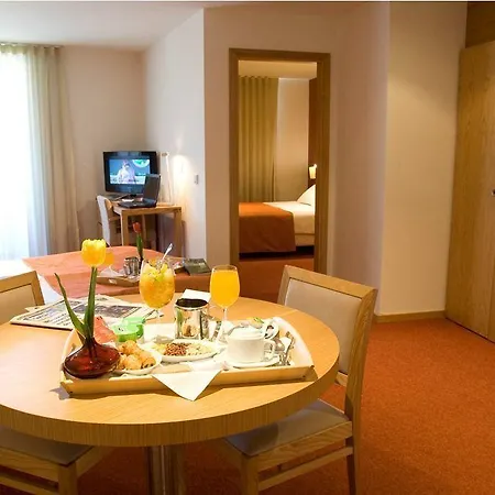 Paredes Hotel Apartamento Apartmanhotel 3*