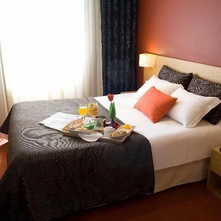 Paredes Hotel Apartamento Apartmanhotel 3*