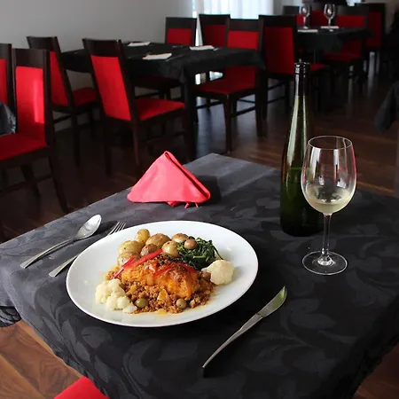 Apartmanhotel Paredes Hotel Apartamento