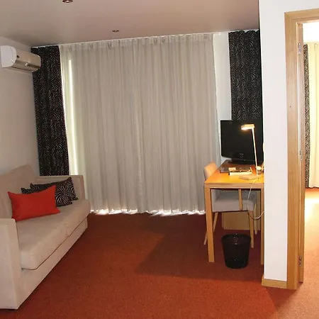 Paredes Hotel Apartamento 3*
