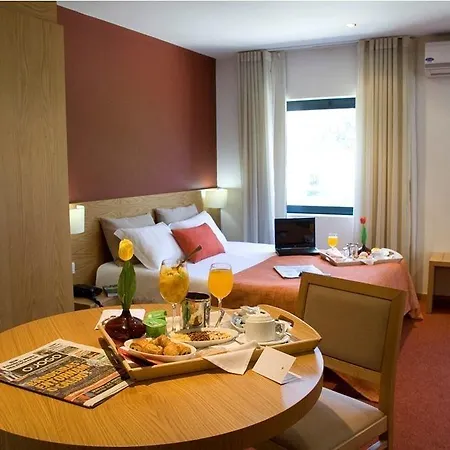 Paredes Hotel Apartamento 3*