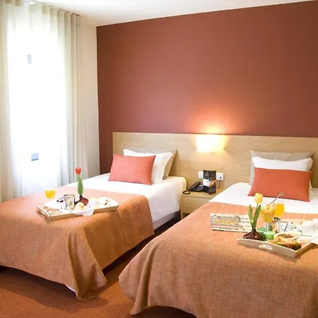 Paredes Apartahotel 3*