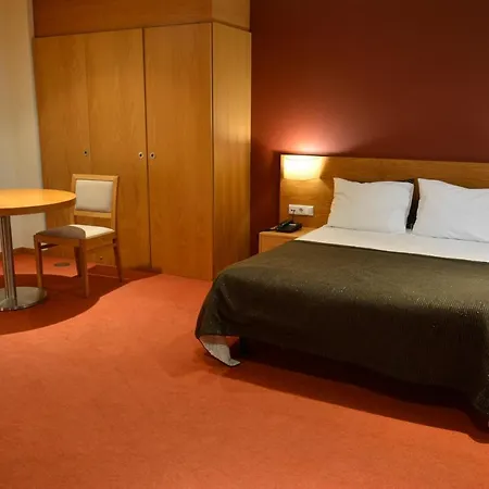Paredes Apartahotel 3*