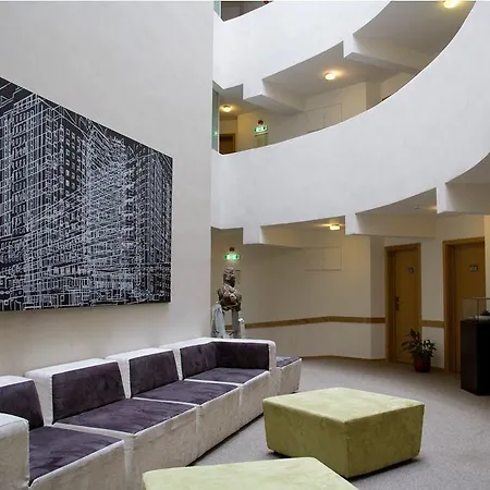 アパートホテル アパルタメント 3*