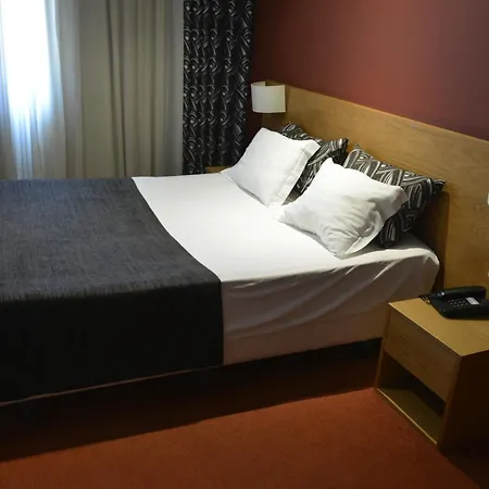 아파트호텔 Paredes Hotel Apartamento