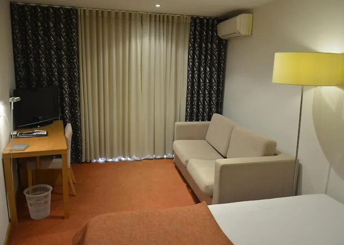 Paredes Hotel Apartamento Paredes (Porto)